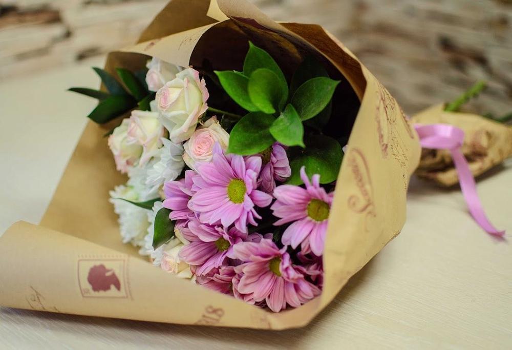 Букет цветов из: Розы и Хризантемы в Поселок Володарского