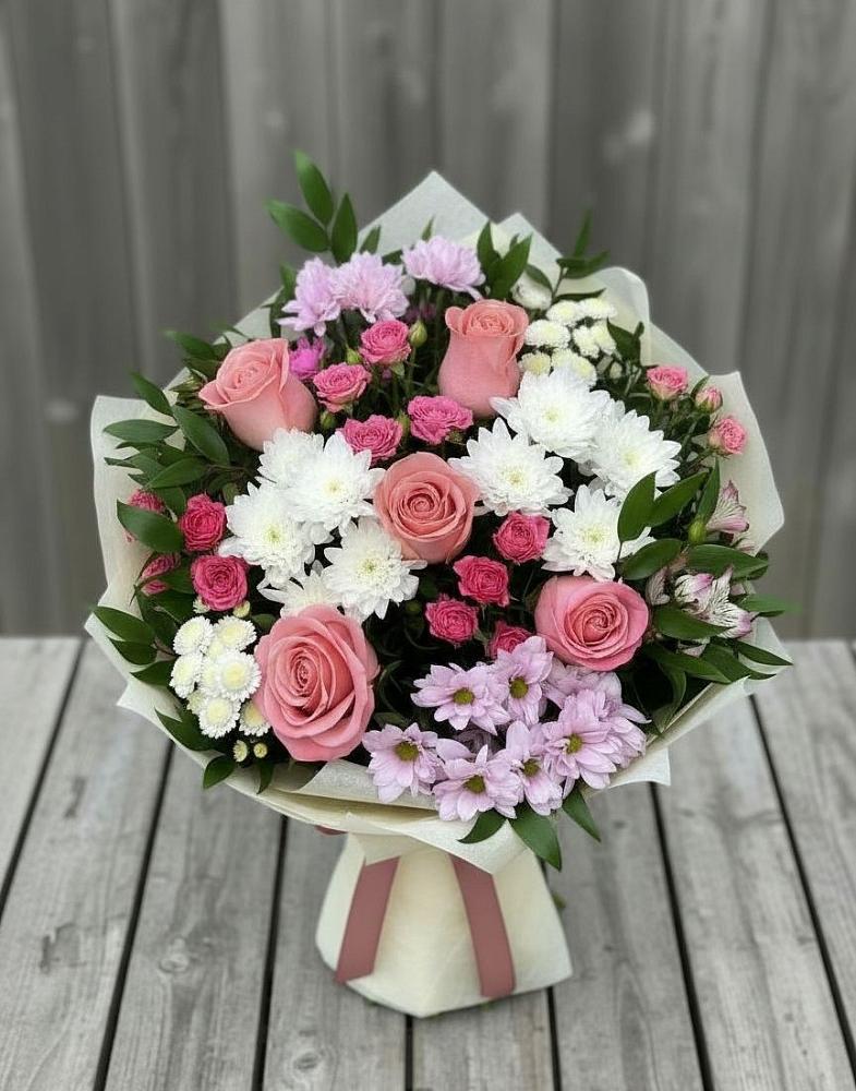 Букет цветов из: Альстромерии, Гвоздики, Розы и Хризантемы в Поселок Володарского