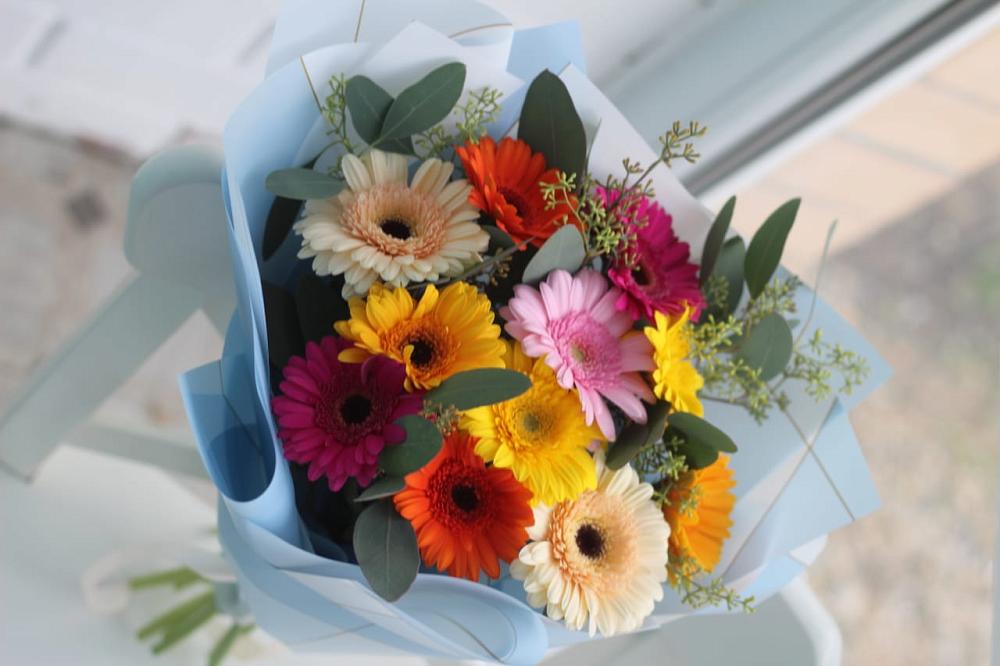 Букет цветов из: Герберы в Поселок Володарского