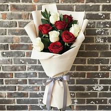 Букет цветов из:  Розы в Поселок Володарского