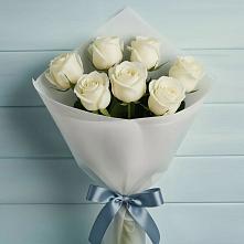 Букет 7 Белых роз Эдлесс Лав в Поселок Володарского