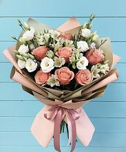 Букет цветов из:  Розы, Альстромерии и Лизиантусы в Поселок Володарского
