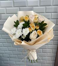 Букет цветов из:  Розы и Хризантемы в Поселок Володарского