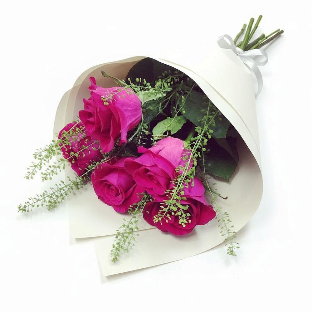 Букет цветов из: Розы в Поселок Володарского