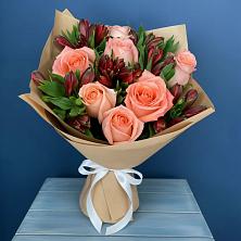 Букет цветов из:  Розы и Альстромерии в Поселок Володарского