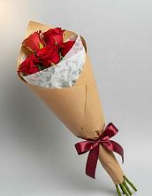 Букет цветов из:  Розы в Поселок Володарского