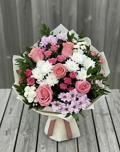 Букет цветов из:  Альстромерии, Гвоздики, Розы и Хризантемы в Поселок Володарского