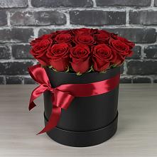 Цветочная композиция из Розы в шляпной коробке #REPLACE_PRED# Поселок Володарского