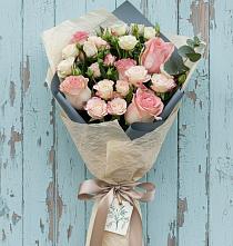 Букет цветов из:  Розы в Поселок Володарского