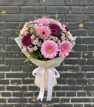 Букет цветов из:  Герберы и Хризантемы в Поселок Володарского