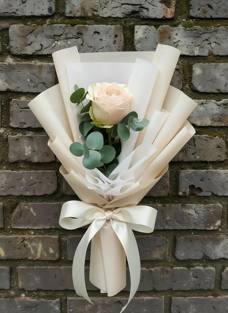 Букет цветов из: Розы в Поселок Володарского