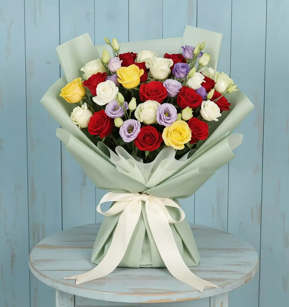 Букет цветов из: Розы в Поселок Володарского