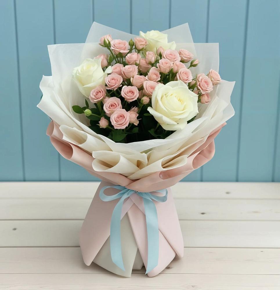 Букет цветов из: Розы в Поселок Володарского