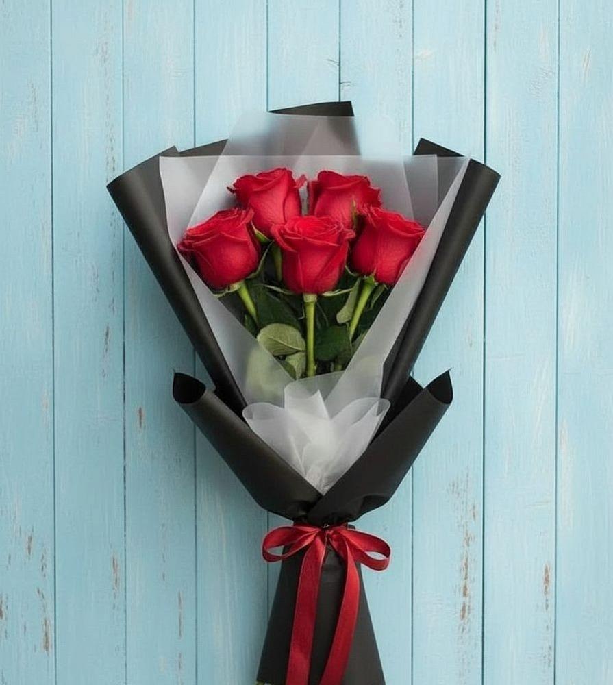 Букет цветов из: Розы в Поселок Володарского