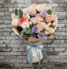 Букет цветов из:  Розы, Лизиантусы и Гвоздики в Поселок Володарского